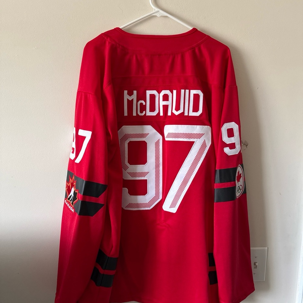 Men’s Bauer Connor McDavid #97 Team Canada 2026 Olympics Jersey Sz XL NWT RARE - Picture 7 of 7
